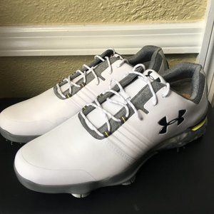 Under Armour White Match Play Golf Men's 9